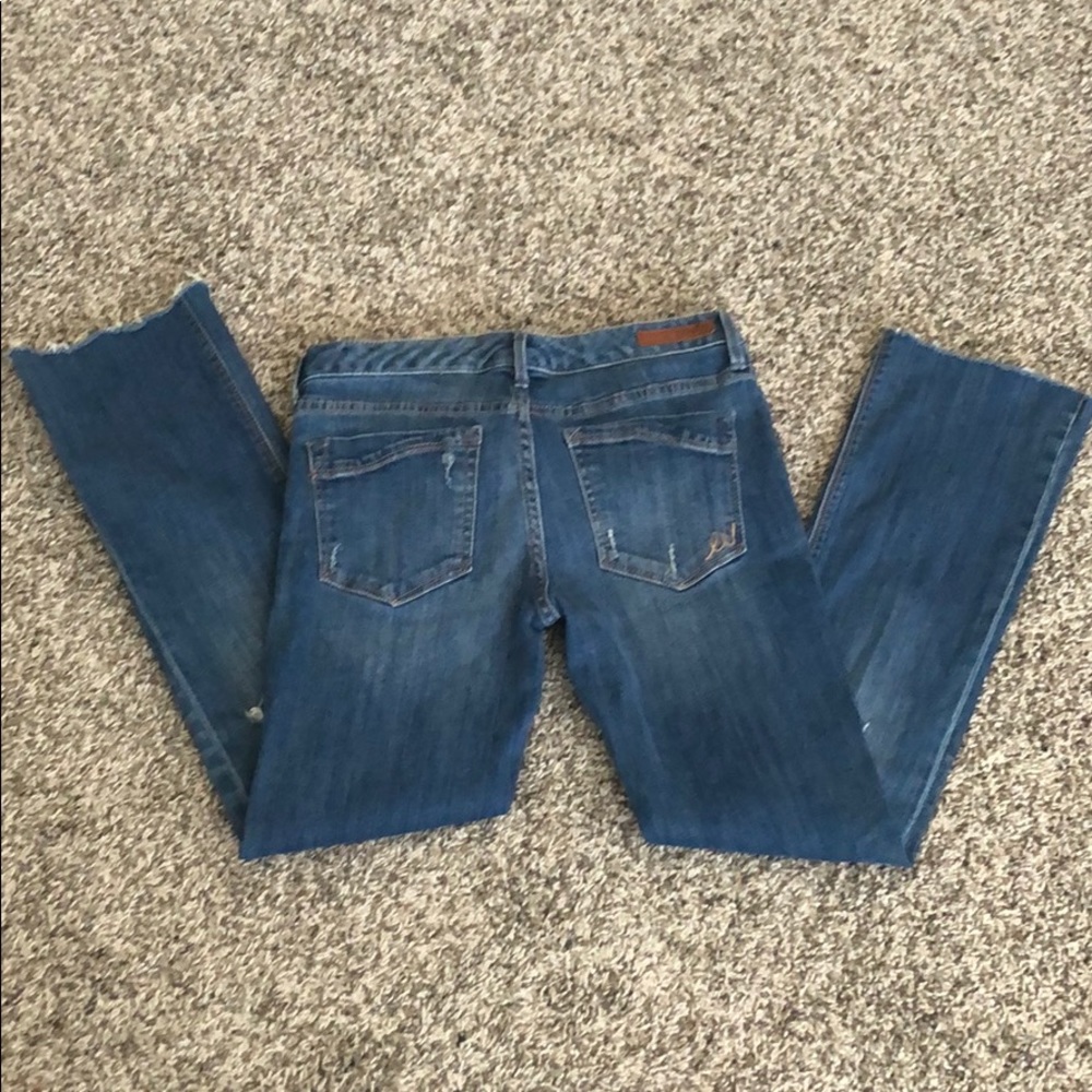 Express cropped flare or short, distressed jeans.